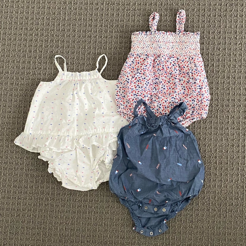 EUC BabyGap baby girl romper/set bundle 6-12